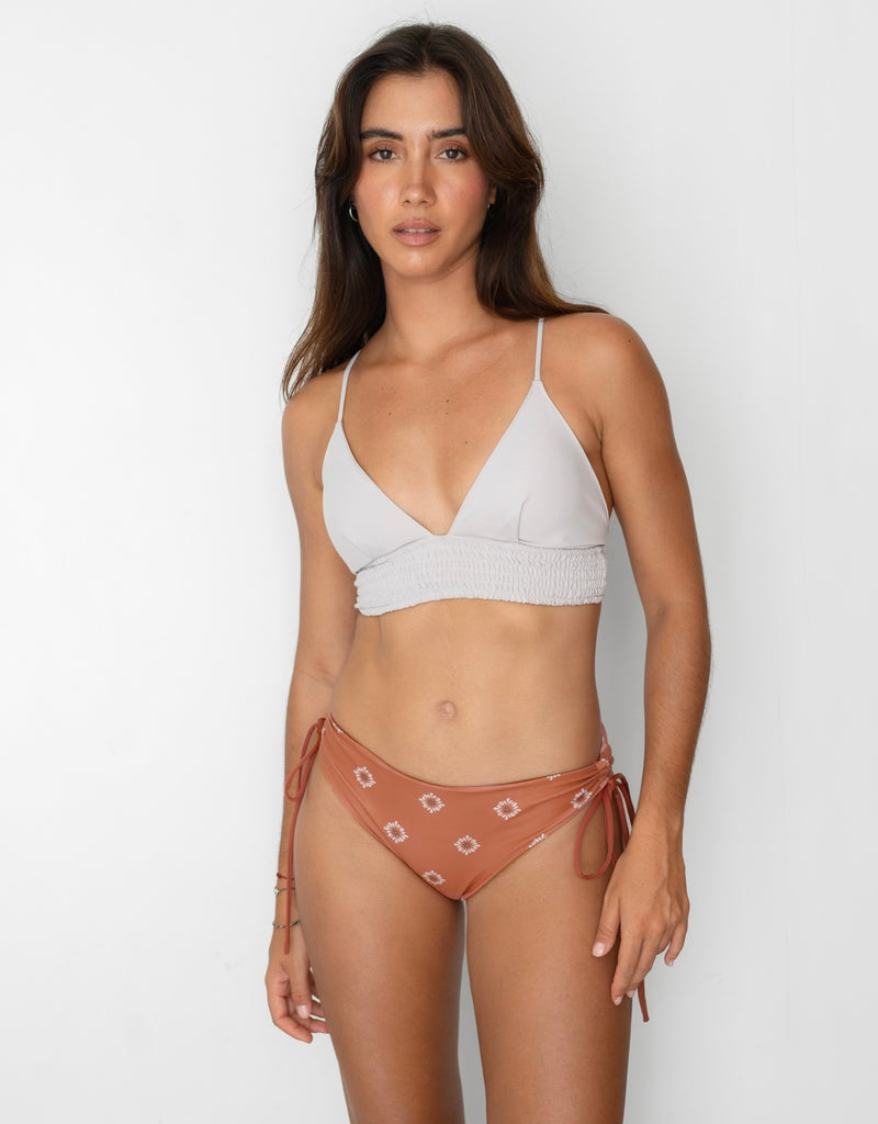【RESELVES】MONICA Bikini Bottom Mサイズ MONICA Bikini Bottom -energy of ocean- – RESELVES