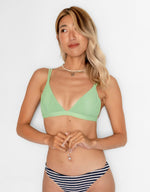 HILO Bikini Top -green apple-（シャーリング トライアングル ビキニ トップ）